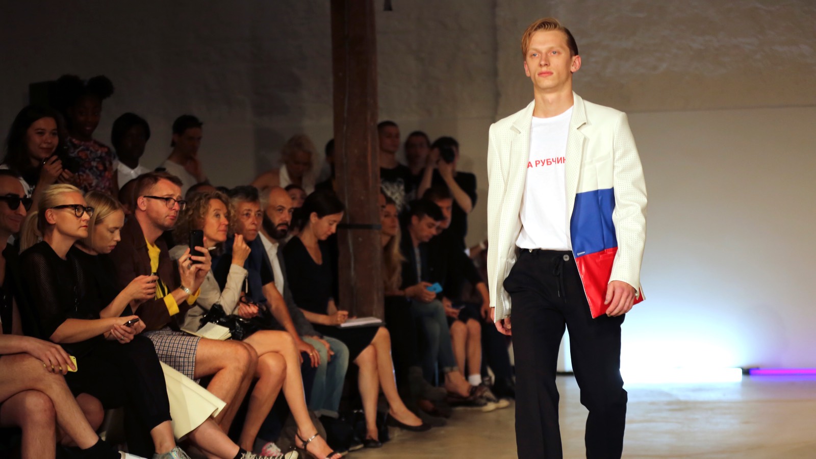 Последние дни гламура: как российская мода переживала мировые кризисы - свежие новости на Toplenta по теме life