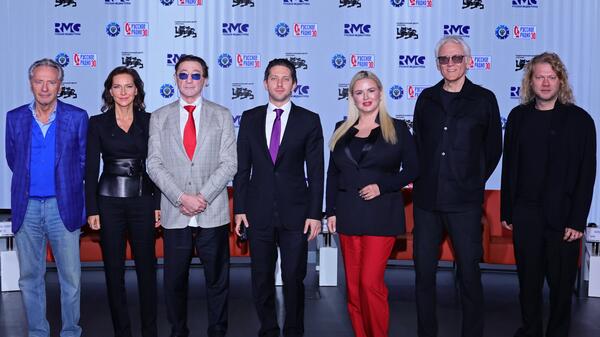 Артисты РМГ поделились опытом участия в патриотических проектах на пресс-завтраке «Русской Медиагруппы - свежие новости на Toplenta по теме Александр Маршал