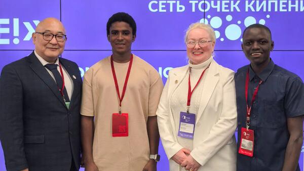 Инклюзивный форум «Открыто для всех»: как люди с инвалидностью преодолевают барьеры и добиваются успеха - похожая новость на Toplenta