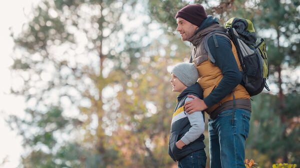 Почему родители становятся «вертолётами» и чем опасен такой стиль воспитания? - свежие новости на Toplenta по теме с