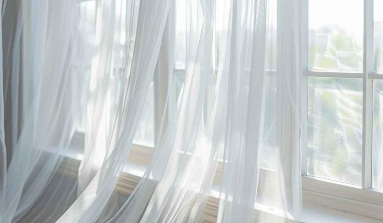 Как вернуть тюлю белоснежность: простые способы домашнего отбеливания - похожая новость на Toplenta