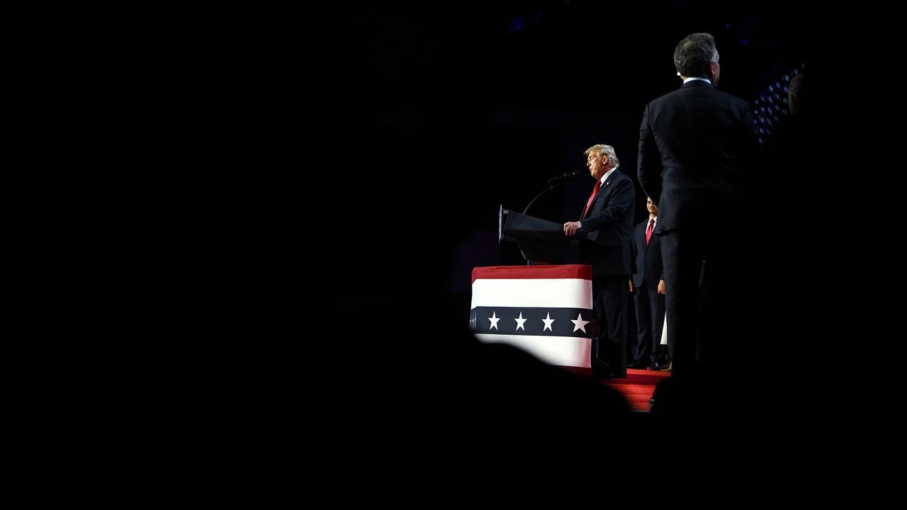 СМИ: война глубинного государства против Трампа началась - свежие новости на Toplenta по теме администрация