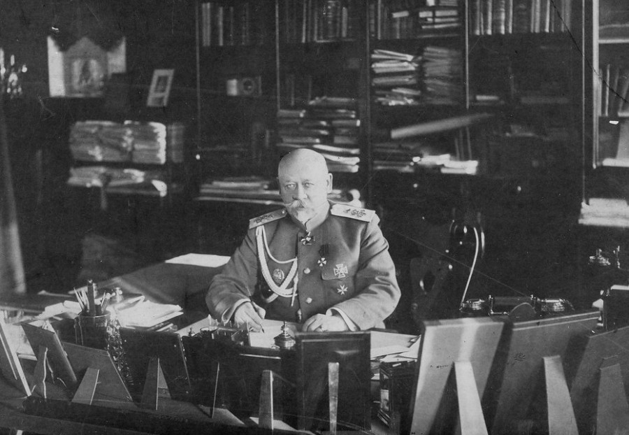 Про тюрьму для сладкого министра обороны - свежие новости на Toplenta по теме Потерял