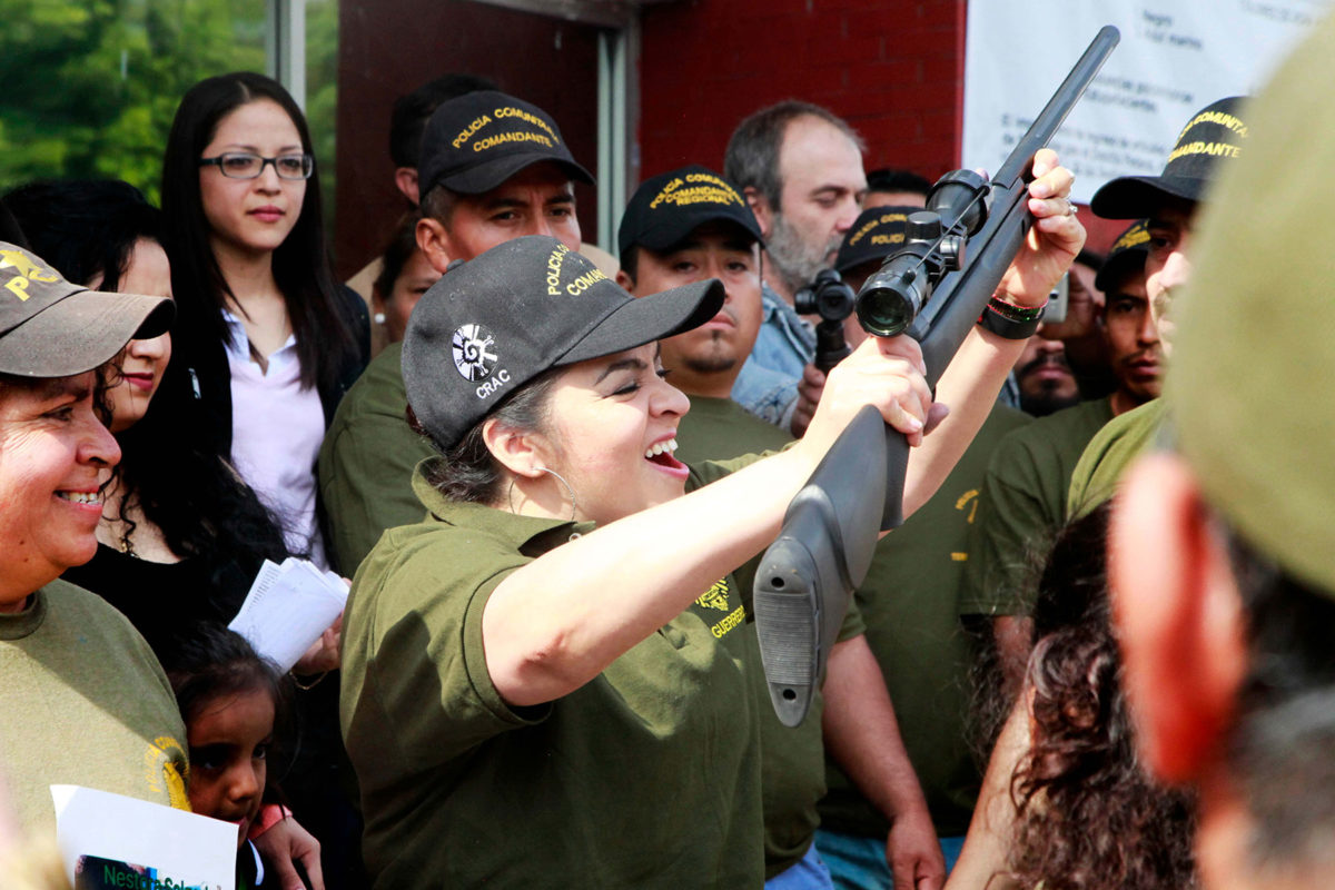 Как простая мексиканка Нестора Сальгадо объявила войну наркокартелям - похожая новость на Toplenta