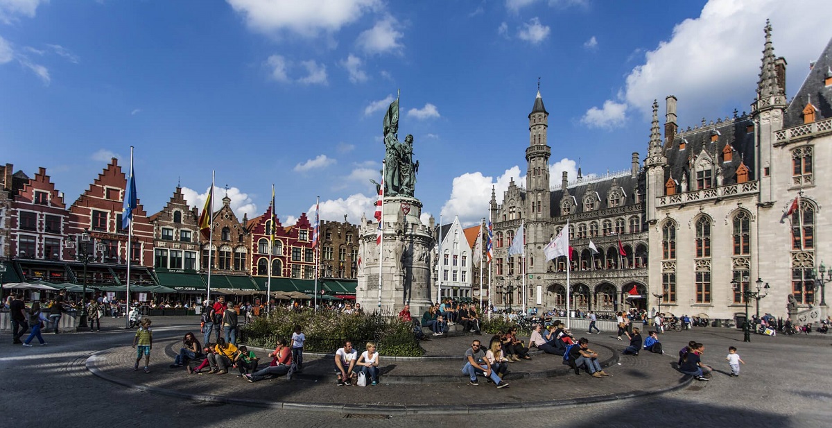 Про "Брюггскую заутреню" 18 мая 1302 года от Рождества Христова - похожая новость на Toplenta