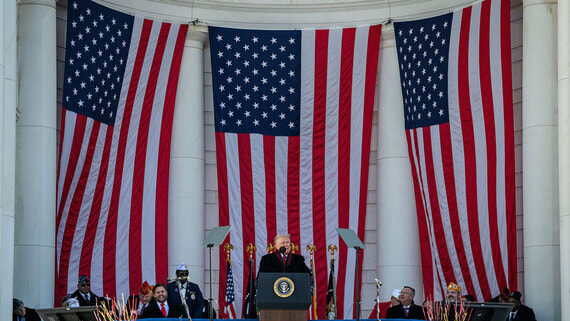 Администрация Трампа нанимала госслужащих в основном в миграционные органы - свежие новости на Toplenta