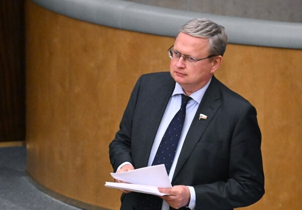 Дефицит бюджета? Делягин нашел аж 16 трлн и рассказал куда их вкачали. Не бедным и не на СВО - похожая новость на Toplenta