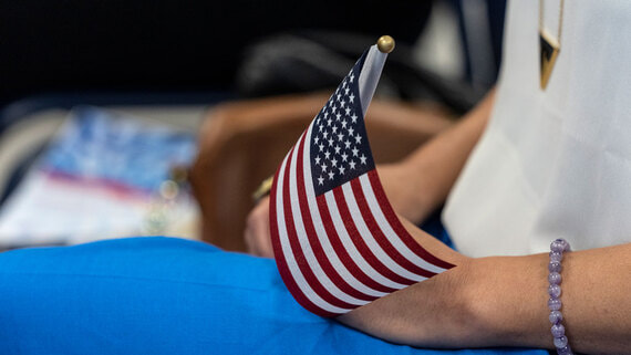 Reuters: администрация Трампа проверит въехавших при Байдене беженцев - свежие новости на Toplenta по теме Общее