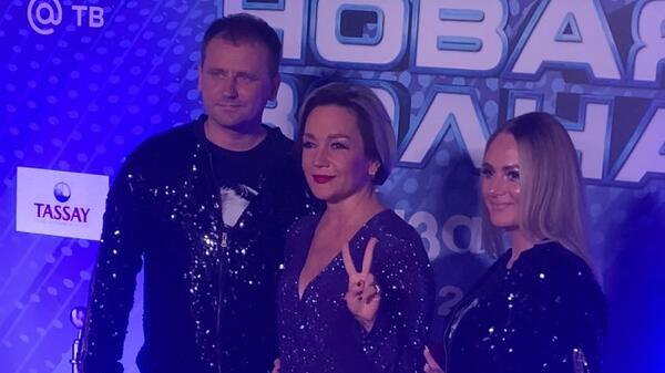 Дебош и сухой закон: вот что натворили танцоры Булановой перед увольнением - похожая новость на Toplenta