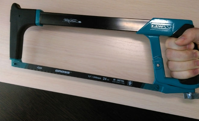 Ножовка в багажнике: зачем ее возят - свежие новости на Toplenta по теме Омо