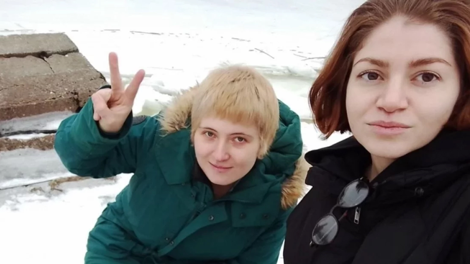 Подруга пропавшей Седы Сулеймановой получила 10 суток за акцию у полицейского отдела - похожая новость на Toplenta