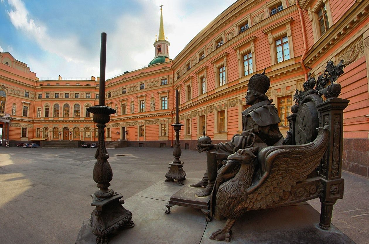 Призрак императора Павла I в Михайловском замке - свежие новости на Toplenta по теме тв