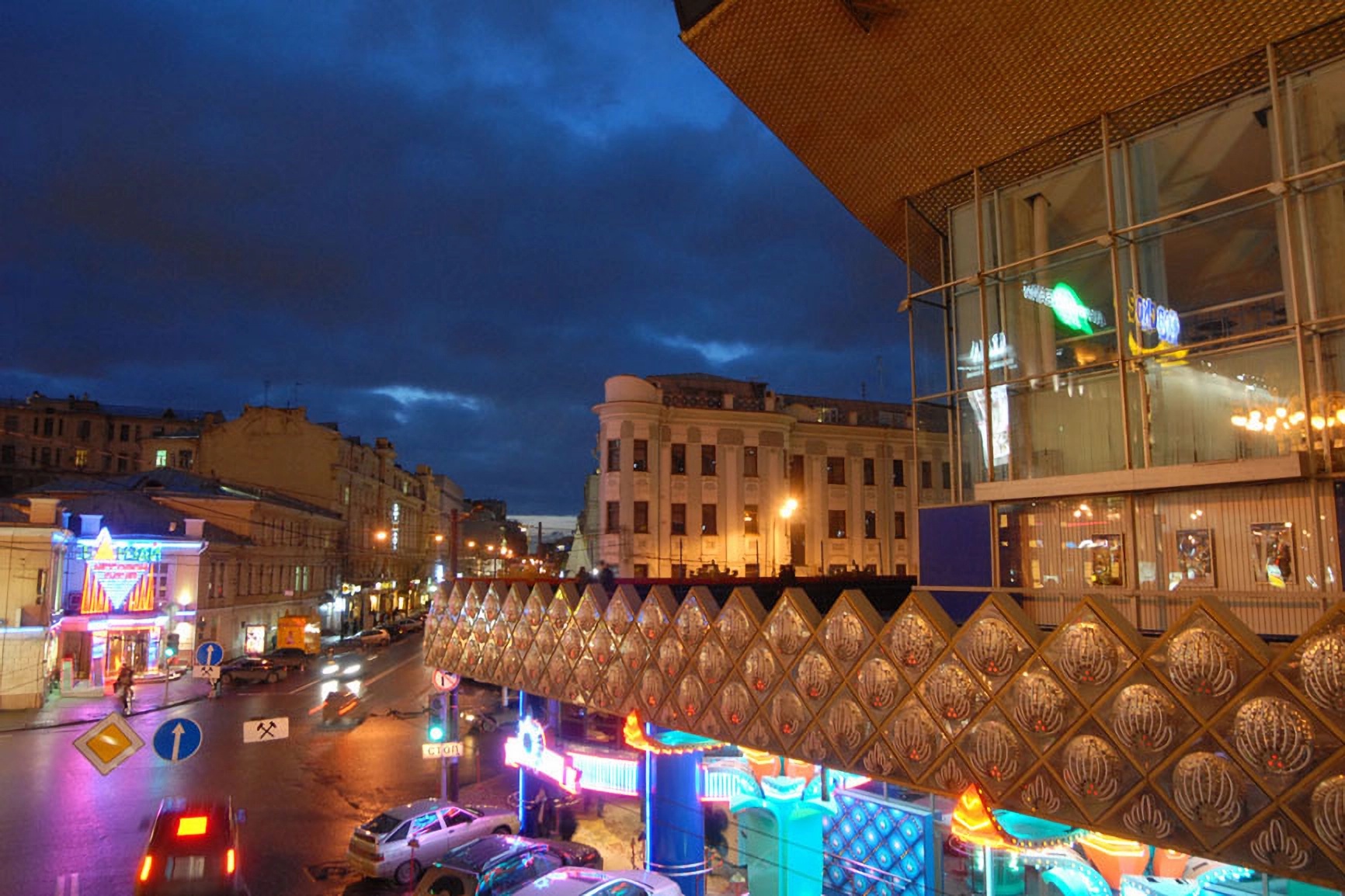 10-е годы XXI века на снимках Игоря Стомахина. 2007-2014. «Вечерняя Москва» - свежие новости на Toplenta по теме СТО