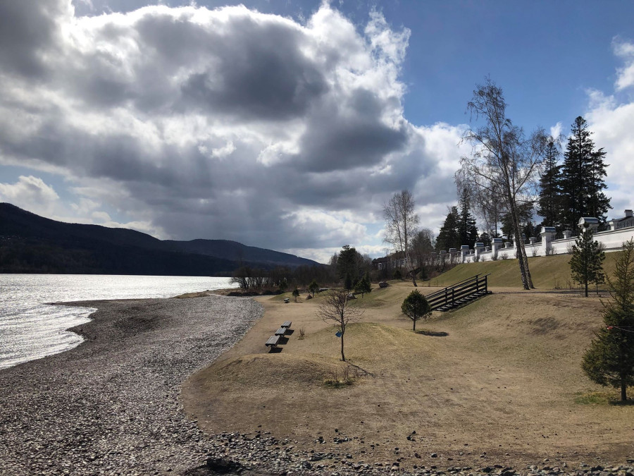 Весной на берегу реки Енисей - свежие новости на Toplenta по теме Енисей