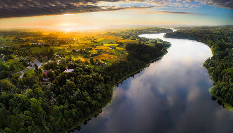 Маленькая Литва, оказывается, невероятно красивая - свежие новости на Toplenta по теме с высоты
