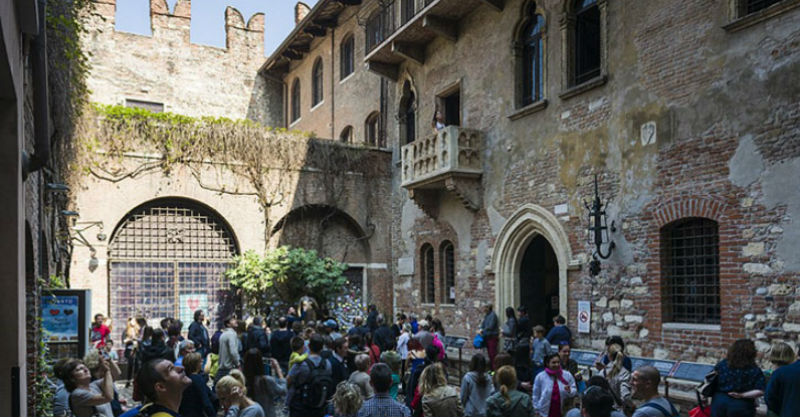 Фальшивые достопримечательности, собирающие толпы туристов, готовых поверить в любые сказки - свежие новости на Toplenta по теме Чате