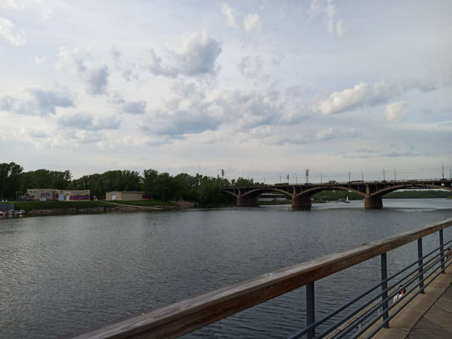 Вечерняя прогулка по набережной Абаканской протоки в Красноярске - свежие новости на Toplenta по теме ири