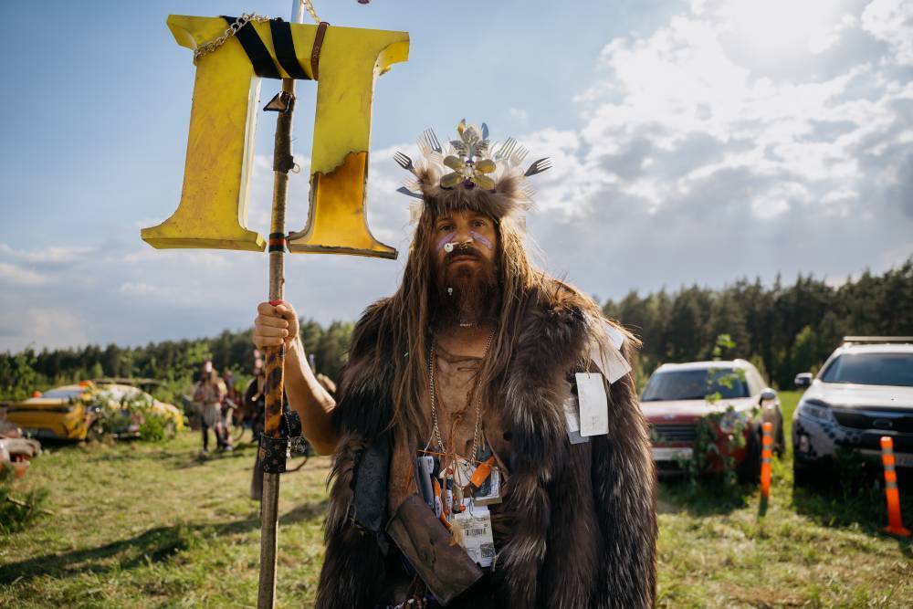 Фоторепортаж: завершились съёмки второго сезона «Кибердеревни» - свежие новости на Toplenta по теме Сергей Бурунов