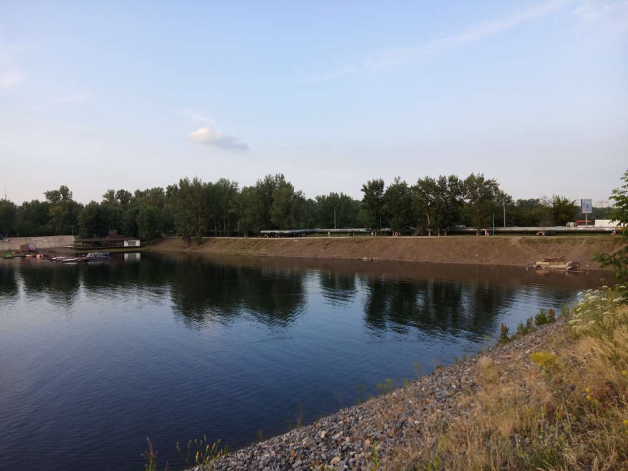 Летним вечером у Абаканской протоки реки Енисей в Красноярске - свежие новости на Toplenta по теме r