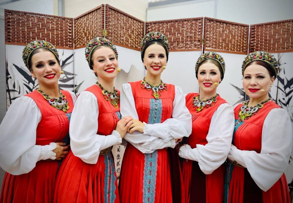 Уральский народный хор примет участие в праздновании Дня народов Среднего Урала - свежие новости на Toplenta по теме народный хор