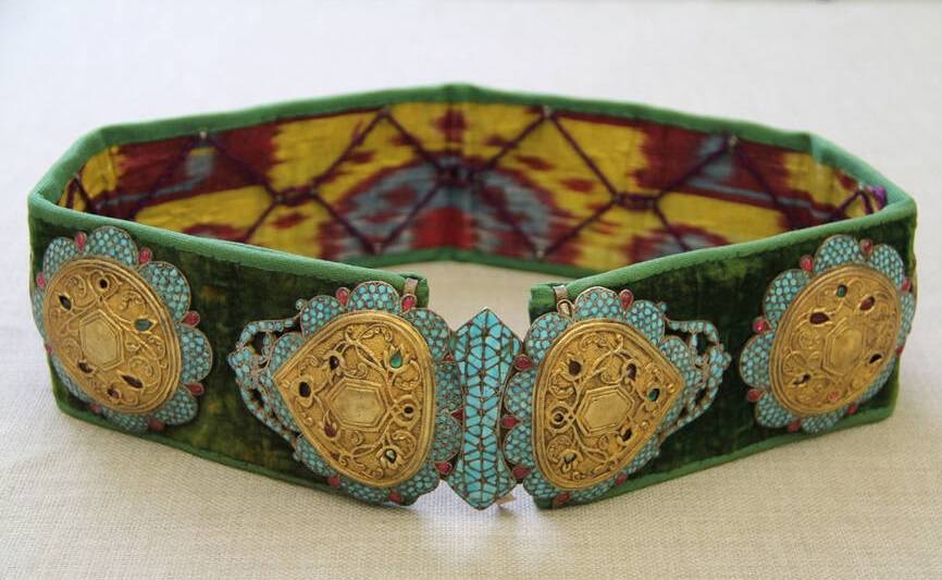 Российский этнографический музей привез на Урал пояса более 30 народностей - свежие новости на Toplenta по теме урал