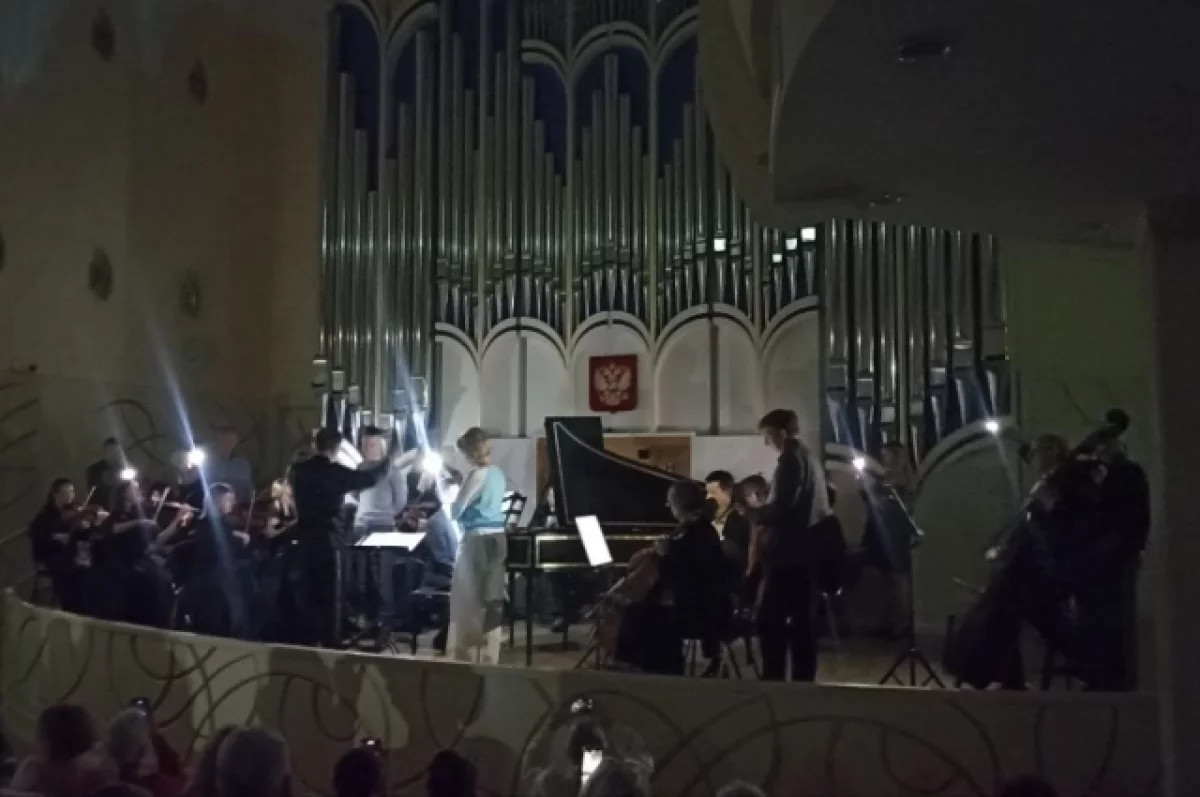 Музыканты Белгородской филармонии провели концерт в темноте после ракетного обстрела - свежие новости на Toplenta по теме ств