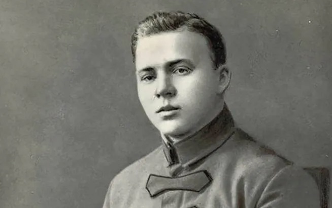 Памятник Аркадию Гайдару установят в Курской области - свежие новости на Toplenta по теме ств