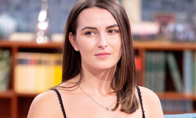 Туристку попросили сойти с самолета за вызывающий внешний вид - свежие новости на Toplenta