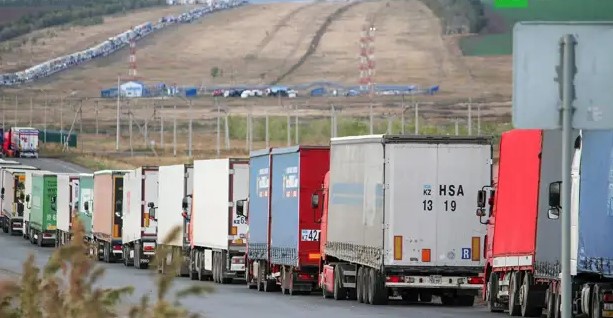 Токаев встретился с Зеленским, и тут же на границе с РФ встали 7 тысяч фур из Китая - свежие новости на Toplenta по теме ств