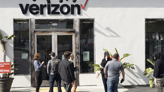 Американский холдинг Verizon намерен сократить до 15 000 рабочих мест - свежие новости на Toplenta