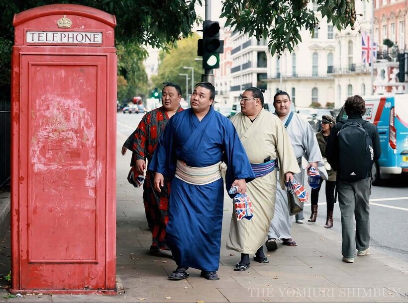 Японские борцы сумо показали своё мастерство в Лондоне и стали знаменитостями города - свежие новости на Toplenta по теме rg