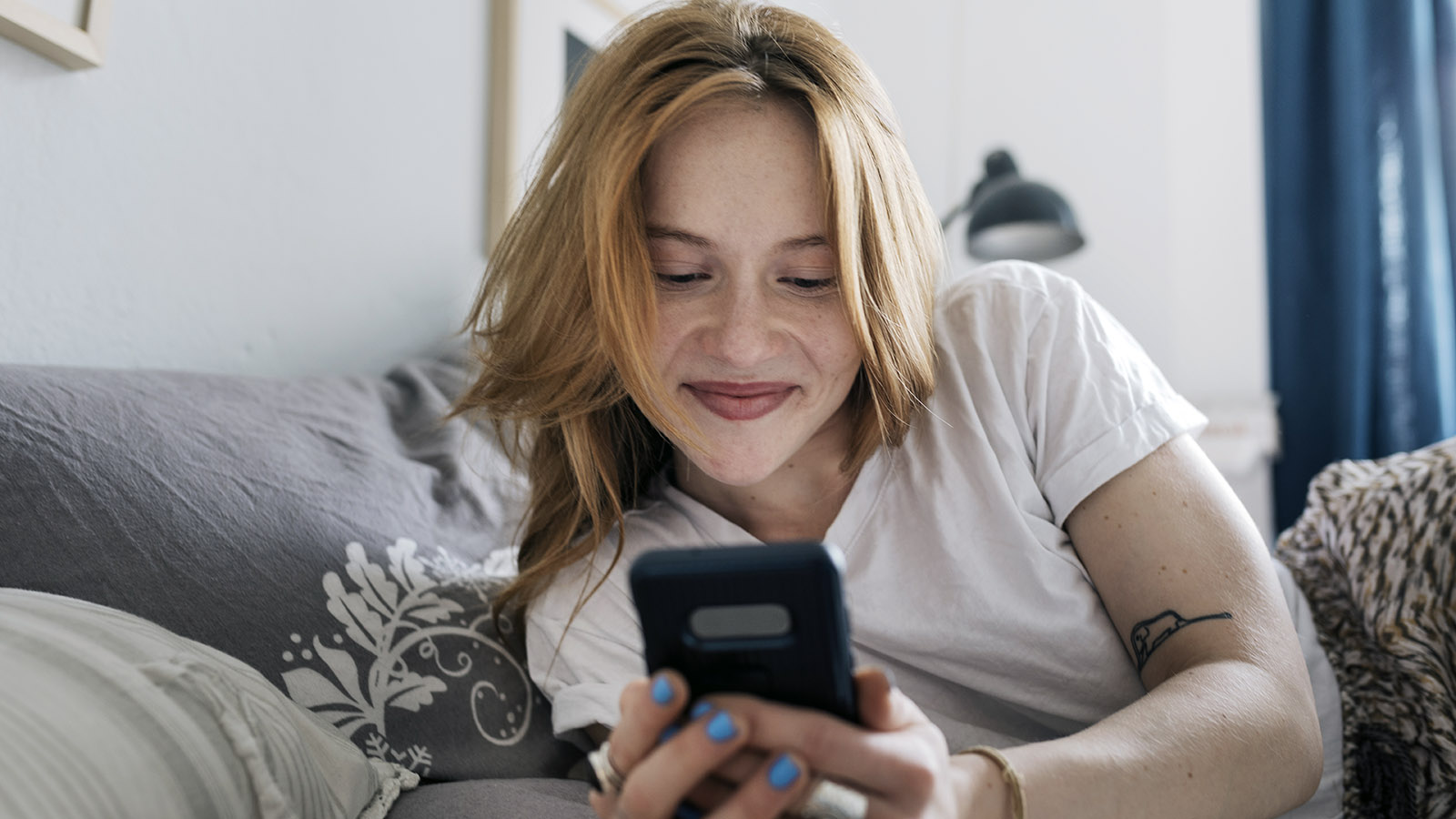 Зачем люди прибегают к услугам «друзей на час»? Разбор концепции арендного общения. - похожая новость на Toplenta