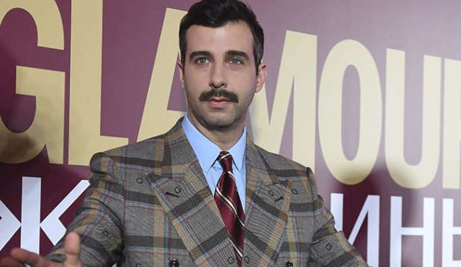 Отец Ивана Урганта сообщил о возвращении телеведущего в Москву - свежие новости на Toplenta