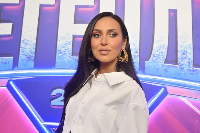 Алсу поставила точку в конфликте с Абрамовым: «Он очень хороший и заботливый отец» - свежие новости на Toplenta по теме Малый бизнес