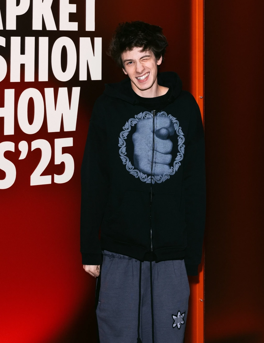 Елена Перминова, Алеся Кафельникова, Марк Эйдельштейн и Алёна Долецкая на показе "Яндекс Маркета" - свежие новости на Toplenta по теме Малый бизнес