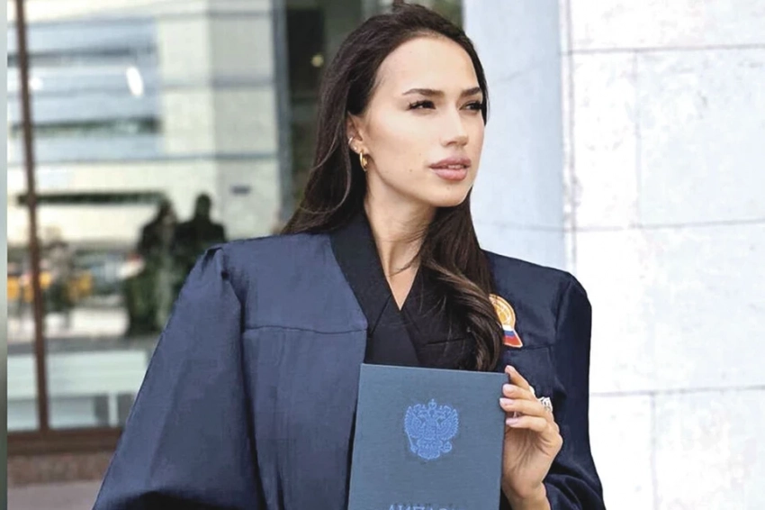 Как Валю Карнавал взяли в вуз без экзаменов и почему Алина Загитова плохо помнит тему диплома - свежие новости на Toplenta по теме Малый бизнес