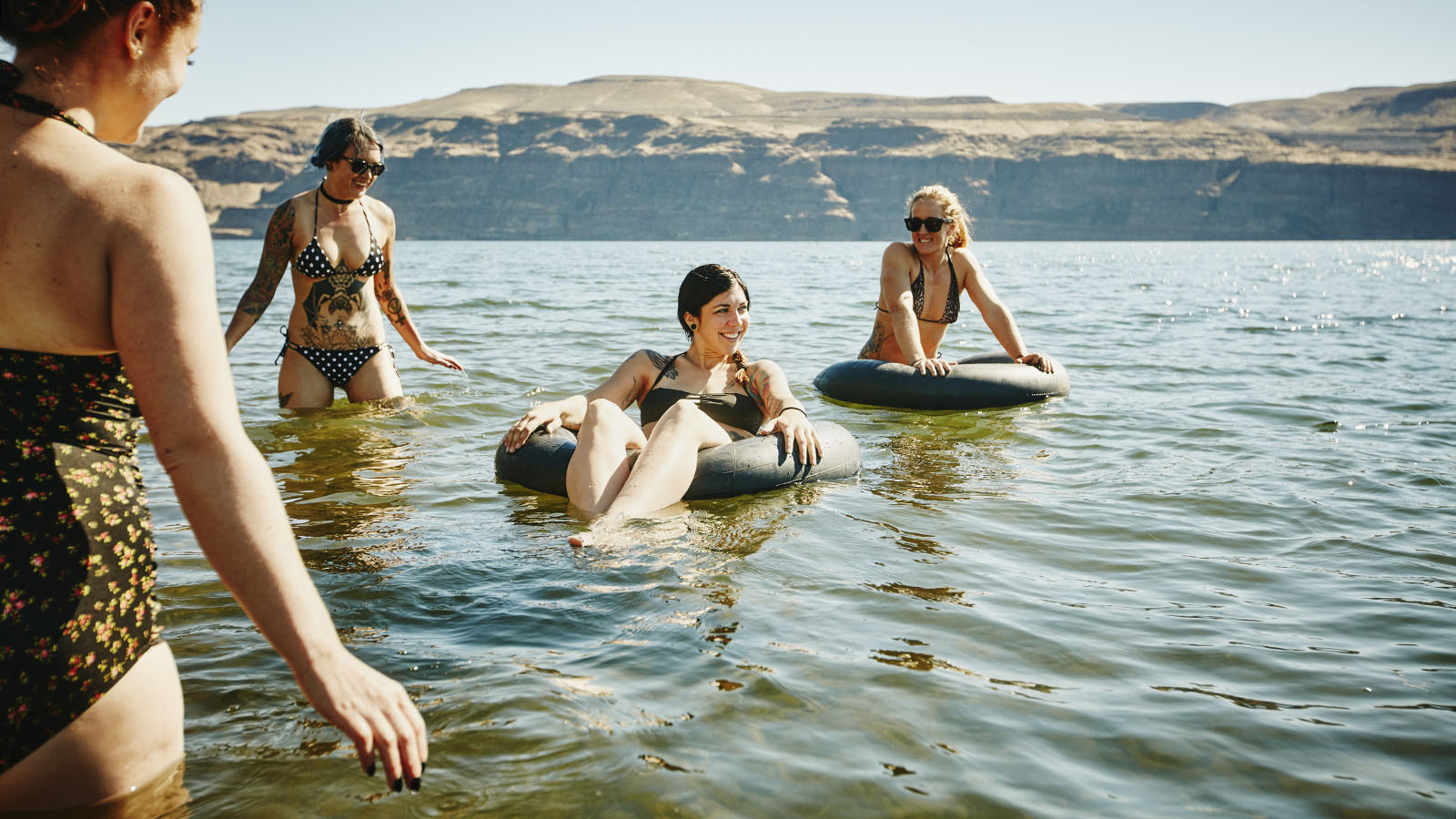 Отдых, впечатления и новые подруги: кто и как организовывает туры для женщин - свежие новости на Toplenta по теме Forbes