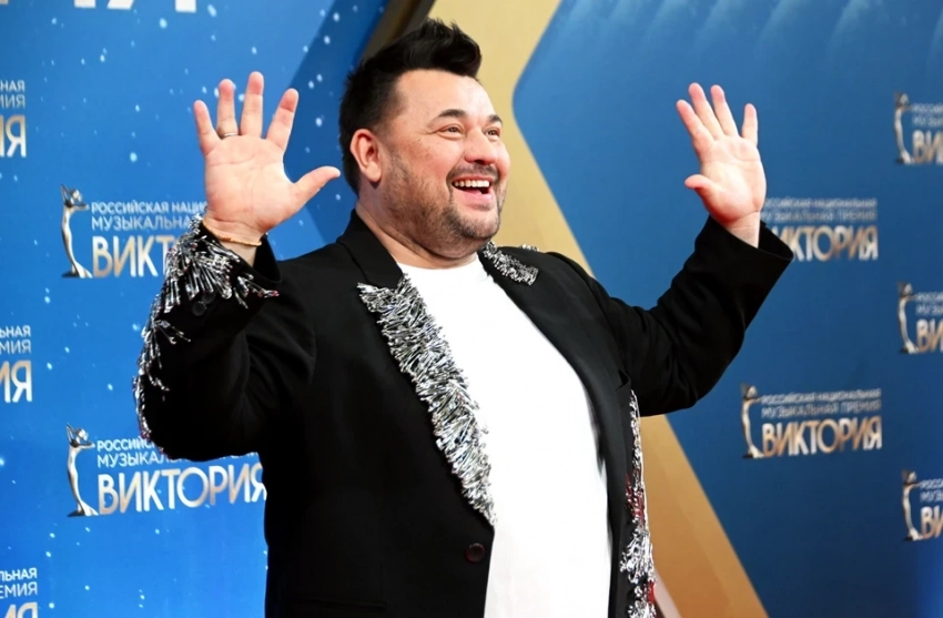 Сергей Жуков мило поздравил своего старшего сына с 15-летием: «Я смотрю на тебя. Любуюсь!» - свежие новости на Toplenta по теме Малый бизнес