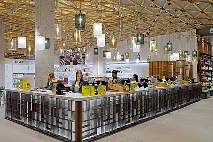 Подарочные карты назвали популярным презентом учителям - свежие новости на Toplenta по теме Экономика