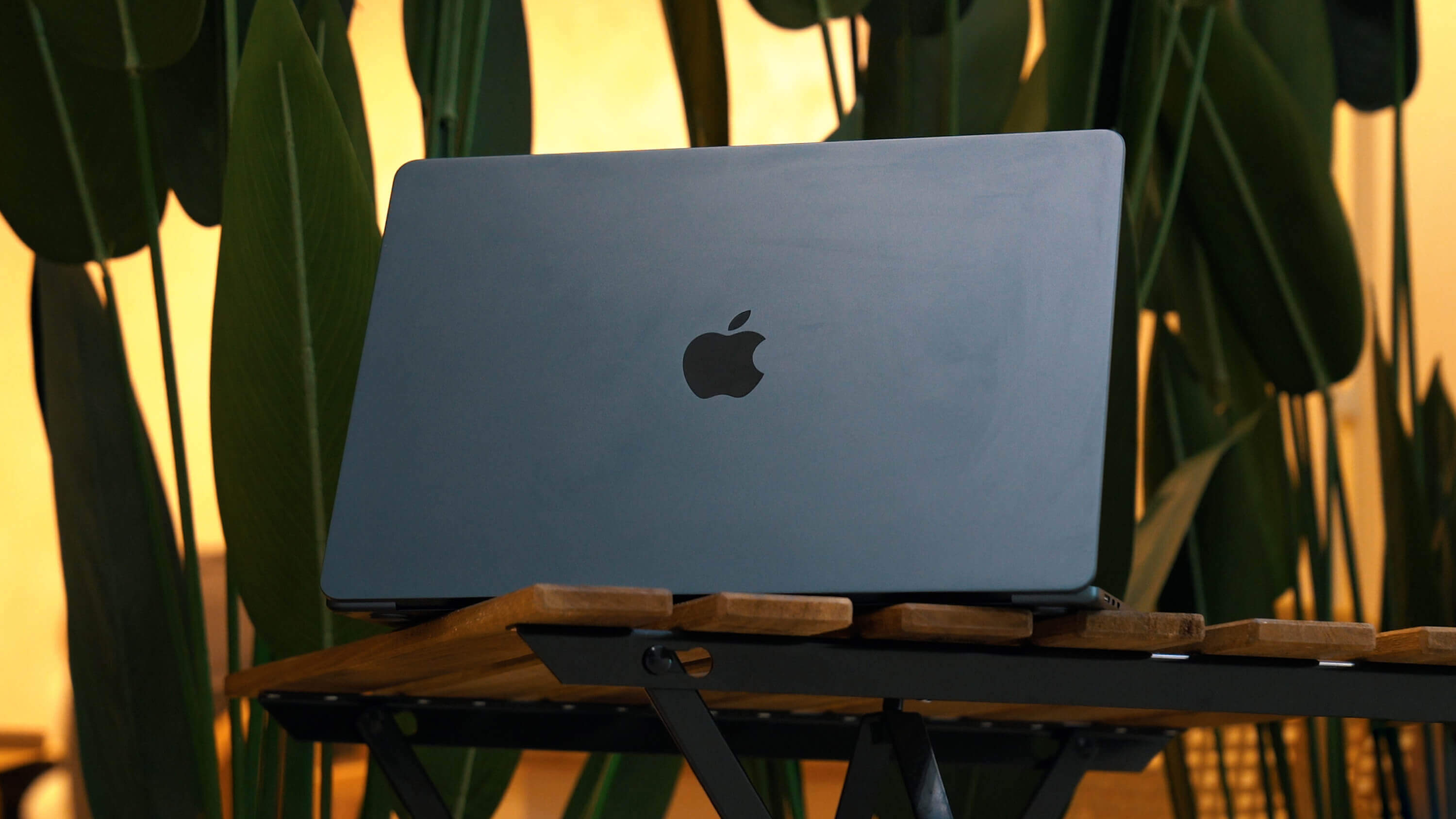 MacBook с процессором от iPhone будет стоить $600 - свежие новости на Toplenta по теме Слух