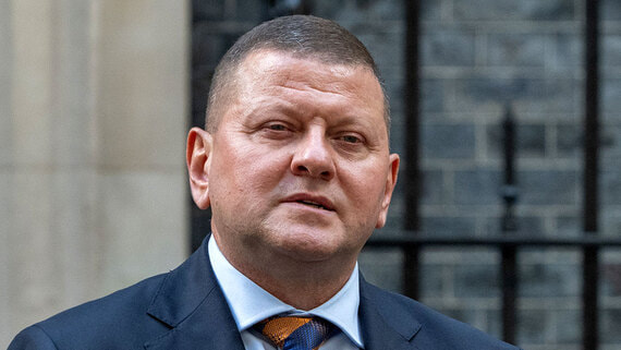 AP: Залужный отказался встречаться с Ермаком на фоне коррупционного скандала - свежие новости на Toplenta