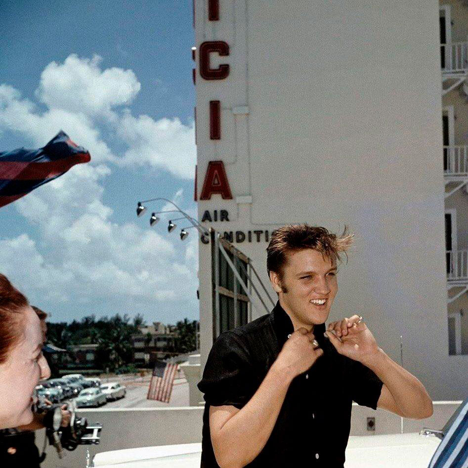 Щедрые чаевые от Элвиса Пресли - свежие новости на Toplenta по теме Известны