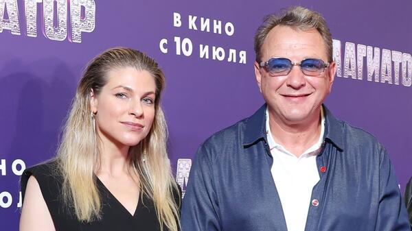 Новая жена Башарова выступила с заявлением: ей скрывать нечего - свежие новости на Toplenta