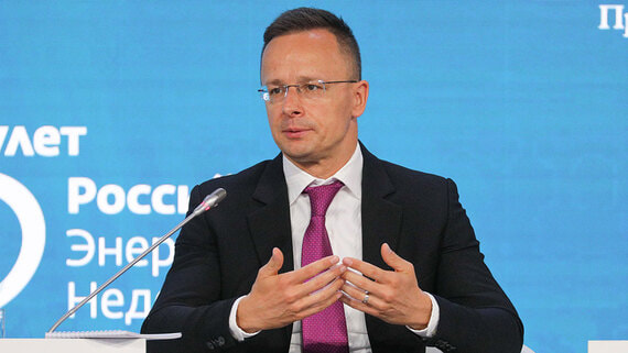 Сийярто призвал прекратить финансовую помощь Киеву из-за коррупционного скандала - свежие новости на Toplenta