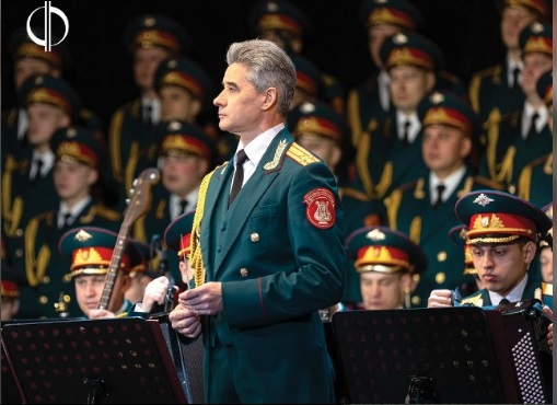 Ансамбль имени Александрова приезжает на гастроли в Петербург - свежие новости на Toplenta по теме концертный зал