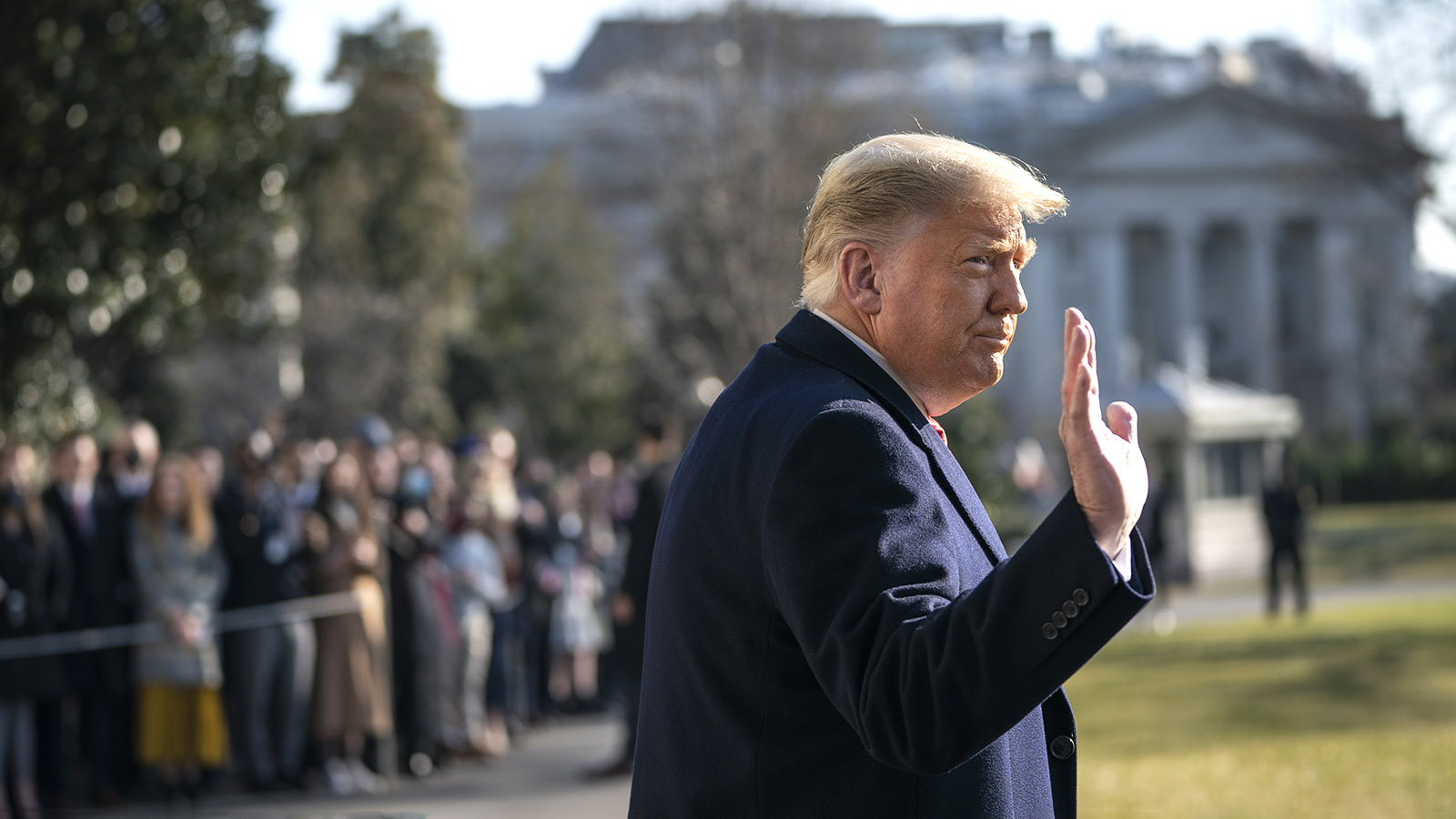 $5 млрд за 12 секунд: как монтаж Би-би-си превратился в медиаскандал года - похожая новость на Toplenta