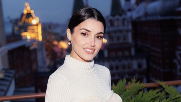 Актриса Ханде Эрчел о личном чуде: начало романтической истории пять лет назад - свежие новости на Toplenta по теме Звезды