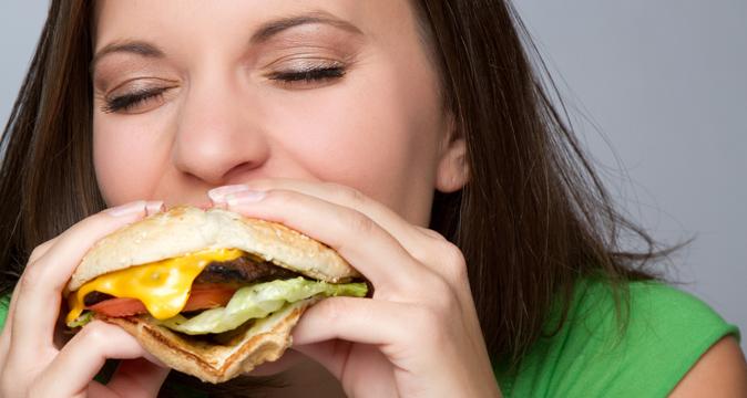 Диетолог посоветовал метод борьбы с постоянным чувством голода - свежие новости на Toplenta