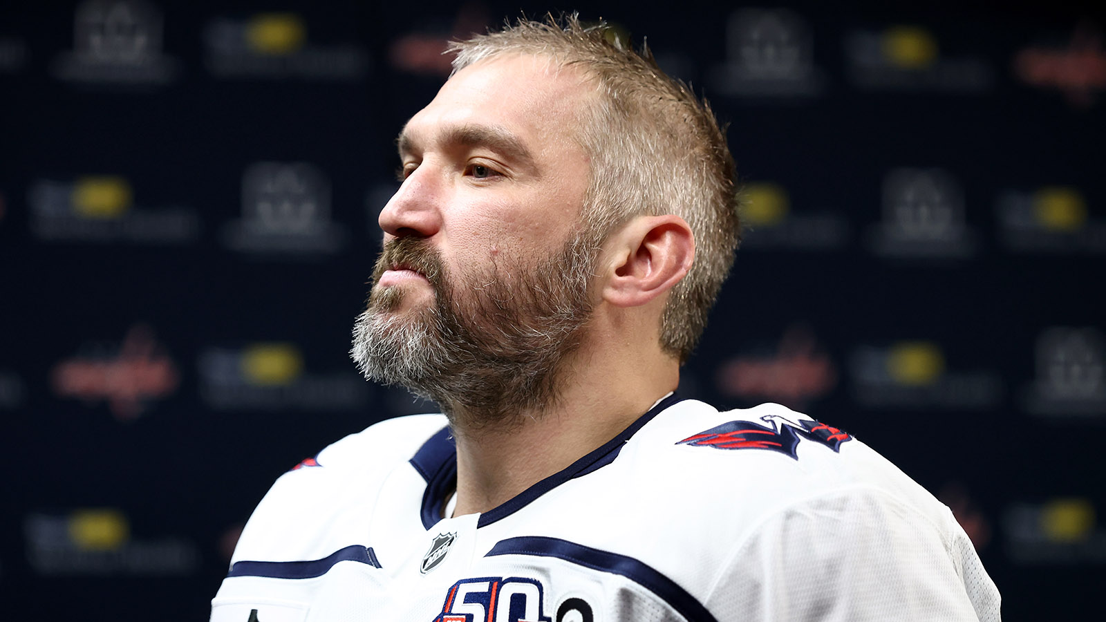 «Это был город футбола, пока не приехал он»: Овечкин глазами американских журналистов - свежие новости на Toplenta по теме Orb