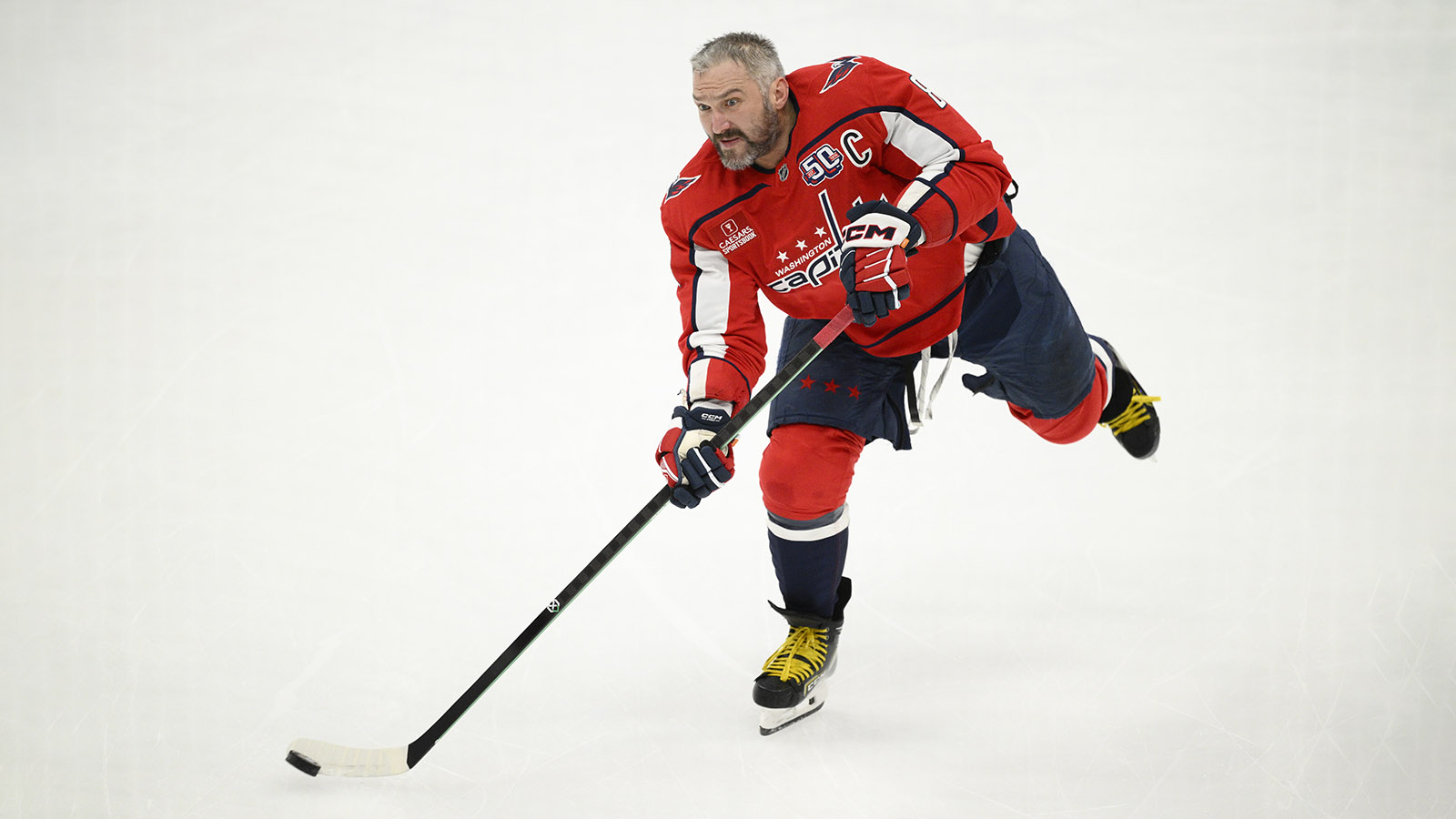 «Грецкие орехи теперь овечкинские»: как мир чествует Александра Овечкина - свежие новости на Toplenta по теме Forbes